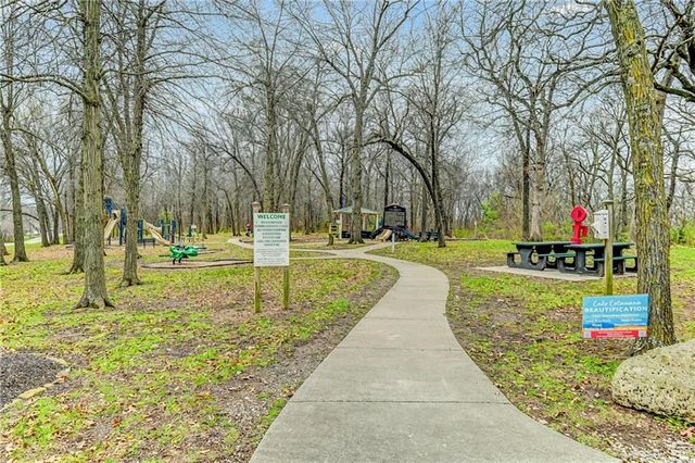 110 C Street, Lake Lotawana, MO 64086