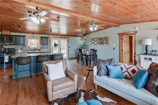 110 C Street, Lake Lotawana, MO 64086