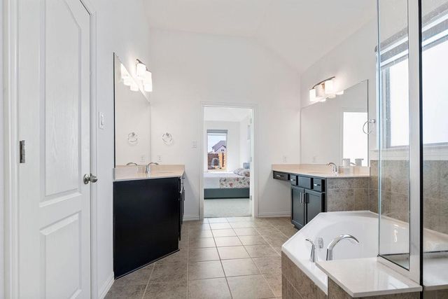 631 Breeze Hollow LN, Georgetown, TX 78628