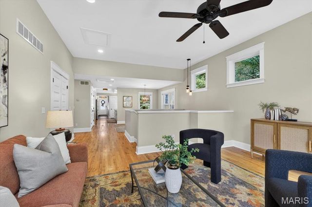 424 Spring Avenue, Webster Groves, MO 63119