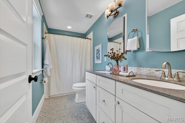 424 Spring Avenue, Webster Groves, MO 63119