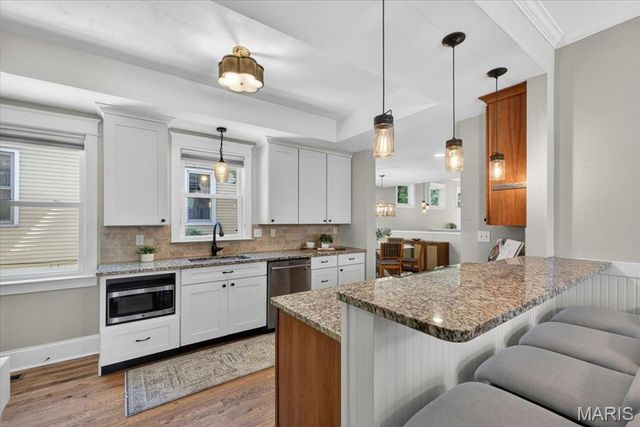 424 Spring Avenue, Webster Groves, MO 63119