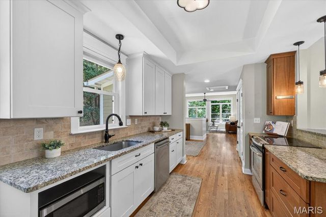 424 Spring Avenue, Webster Groves, MO 63119