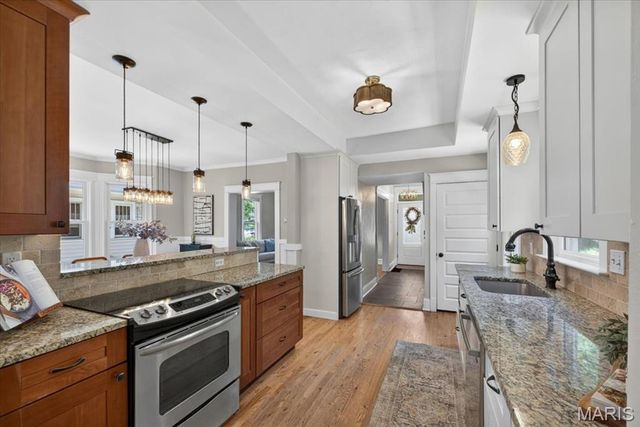 424 Spring Avenue, Webster Groves, MO 63119