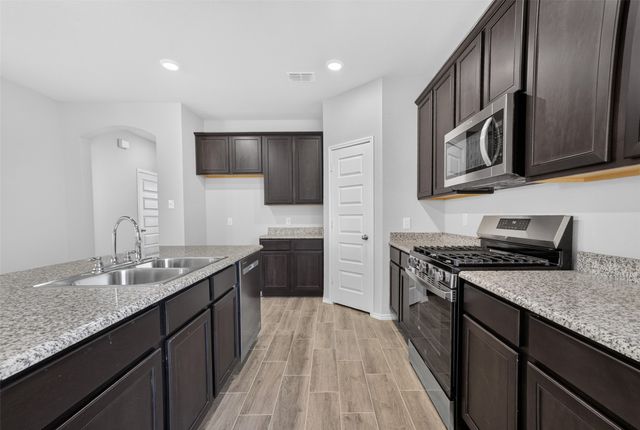 2800 Brittlebush Drive, Fort Worth, TX 76108