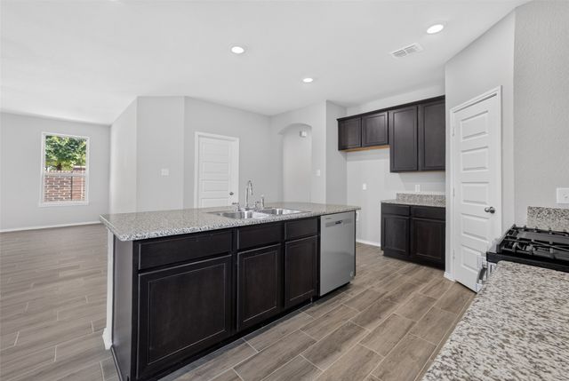 2800 Brittlebush Drive, Fort Worth, TX 76108