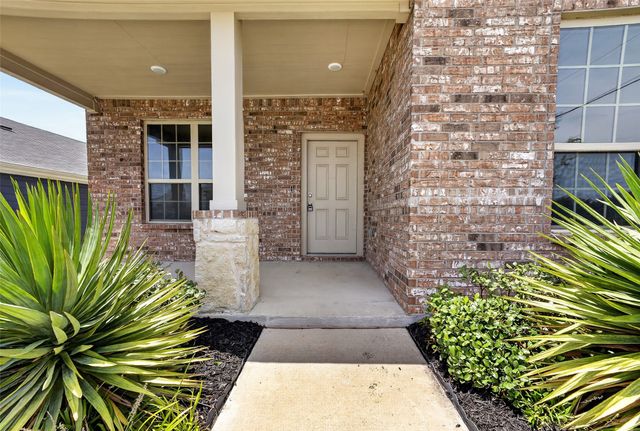 2800 Brittlebush Drive, Fort Worth, TX 76108