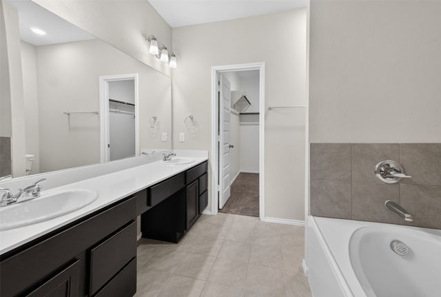 2800 Brittlebush Drive, Fort Worth, TX 76108