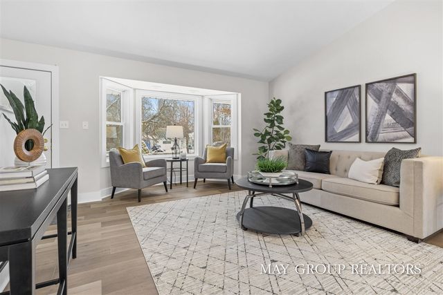 2851 Dean Lake Avenue, Grand Rapids, MI 49505