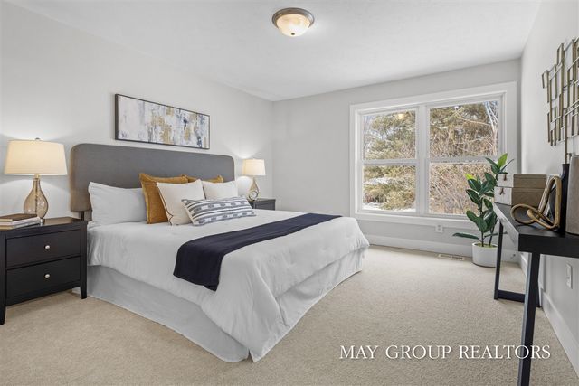 2851 Dean Lake Avenue, Grand Rapids, MI 49505