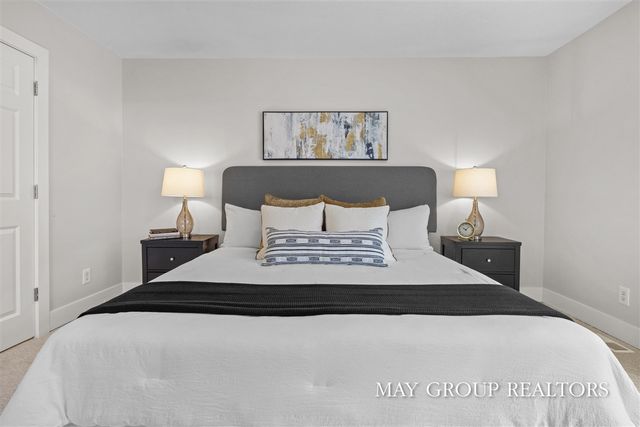 2851 Dean Lake Avenue, Grand Rapids, MI 49505