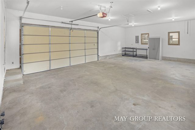 2851 Dean Lake Avenue, Grand Rapids, MI 49505