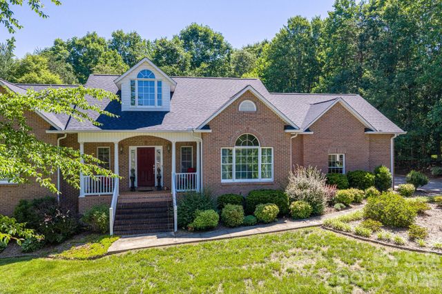 170 Windsor Drive, Taylorsville, NC 28681