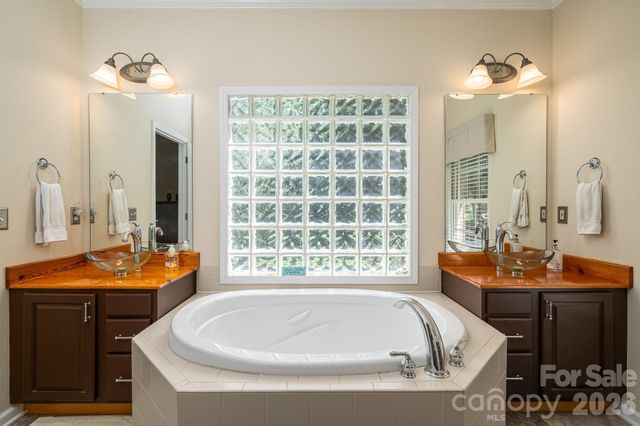 170 Windsor Drive, Taylorsville, NC 28681