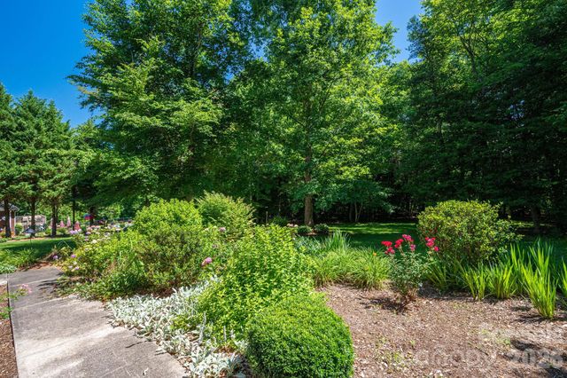 170 Windsor Drive, Taylorsville, NC 28681