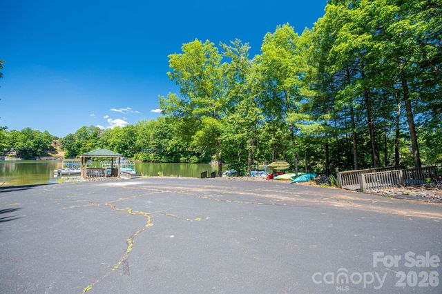 170 Windsor Drive, Taylorsville, NC 28681