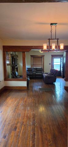 2214 N Fay Avenue, Springfield, MO 65803