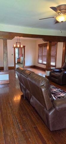 2214 N Fay Avenue, Springfield, MO 65803