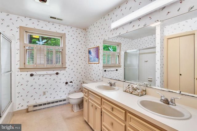 142 BRIDGE LN, Reedville, VA 22539