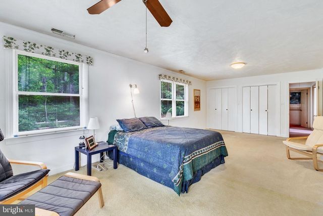 142 BRIDGE LN, Reedville, VA 22539