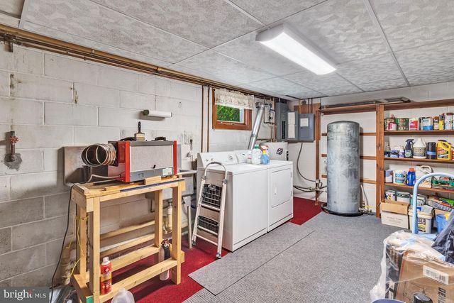 142 BRIDGE LN, Reedville, VA 22539