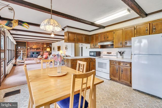 142 BRIDGE LN, Reedville, VA 22539