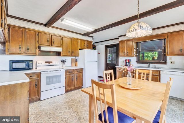 142 BRIDGE LN, Reedville, VA 22539