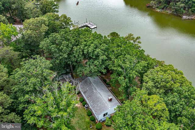 142 BRIDGE LN, Reedville, VA 22539