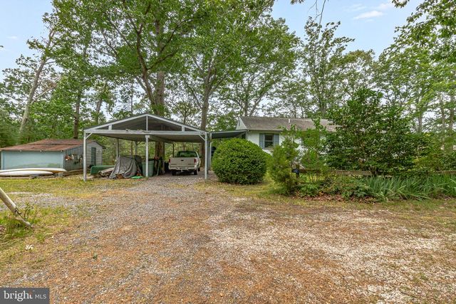 142 BRIDGE LN, Reedville, VA 22539