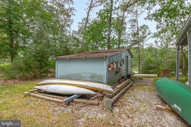 142 BRIDGE LN, Reedville, VA 22539