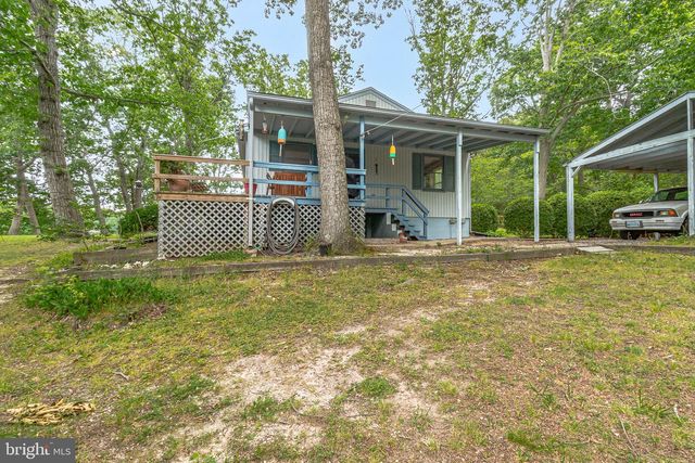 142 BRIDGE LN, Reedville, VA 22539