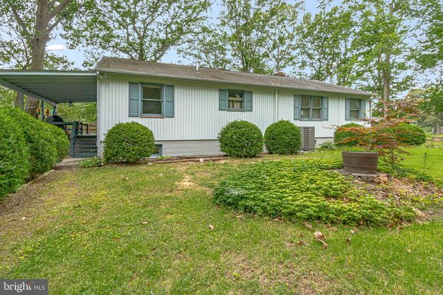142 BRIDGE LN, Reedville, VA 22539
