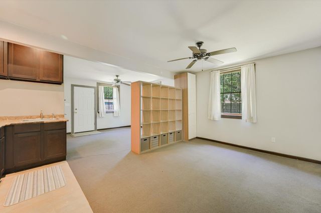 800 Wilkes ST, Smithville, TX 78957
