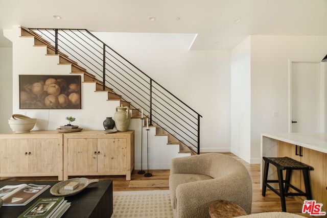 4460 Maplewood Avenue D, Los Angeles, CA 90004
