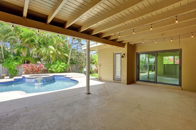 11927 SW 57th Court, Cooper City, FL 33330