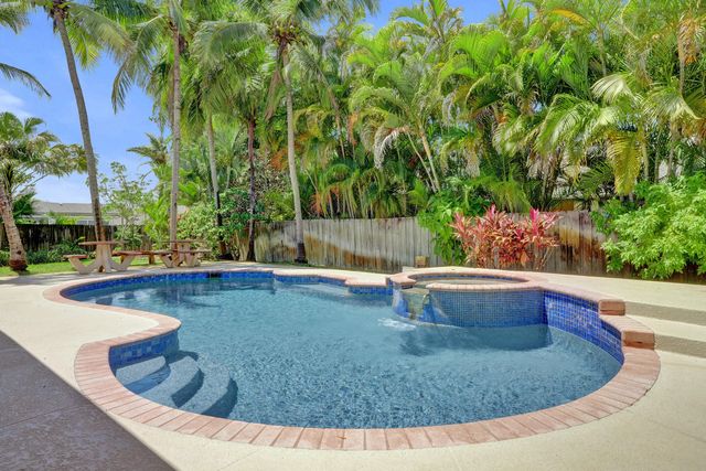 11927 SW 57th Court, Cooper City, FL 33330