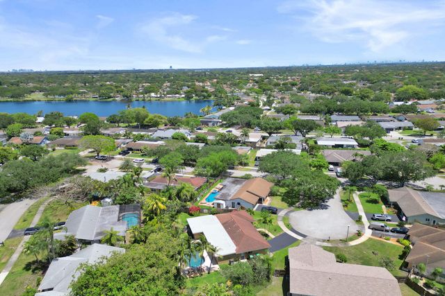 11927 SW 57th Court, Cooper City, FL 33330