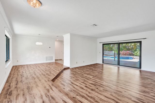 11927 SW 57th Court, Cooper City, FL 33330