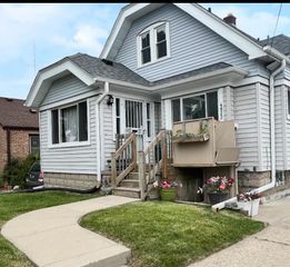 4822 N 18th STREET, Milwaukee, WI 53209