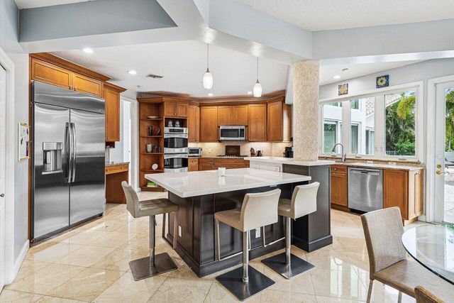 2450 NW 41st Street, Boca Raton, FL 33431