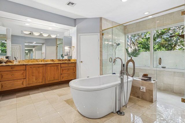 2450 NW 41st Street, Boca Raton, FL 33431