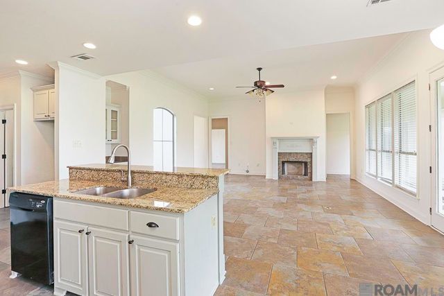 14084 Deep Creek Dr, Gonzales, LA 70737