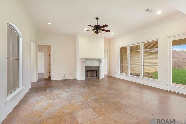 14084 Deep Creek Dr, Gonzales, LA 70737