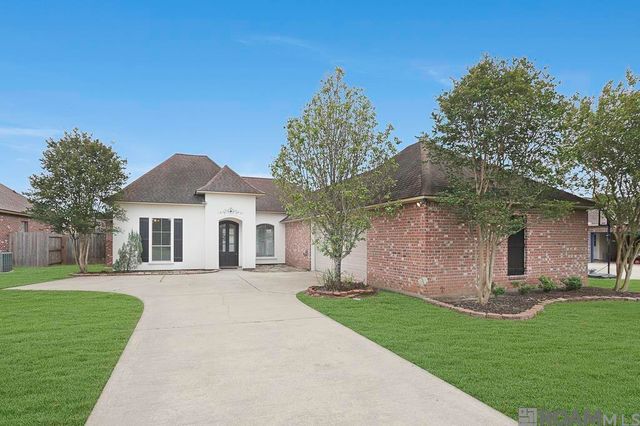 14084 Deep Creek Dr, Gonzales, LA 70737