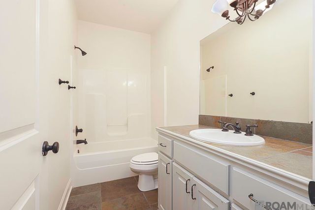 14084 Deep Creek Dr, Gonzales, LA 70737