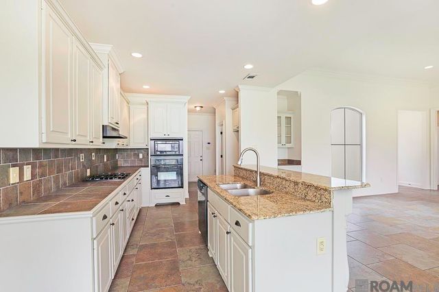 14084 Deep Creek Dr, Gonzales, LA 70737