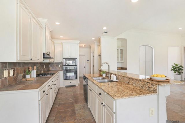 14084 Deep Creek Dr, Gonzales, LA 70737