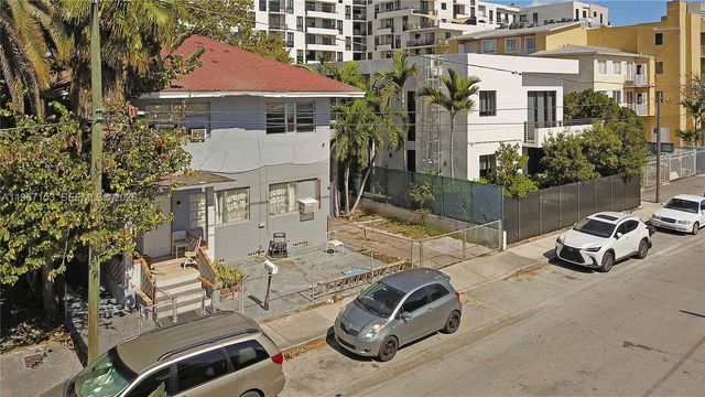 767 SW 2nd St, Miami, FL 33130