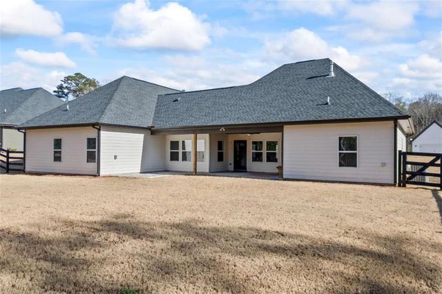 152 White Oak Way, Monroe, GA 30655