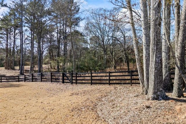 152 White Oak Way, Monroe, GA 30655